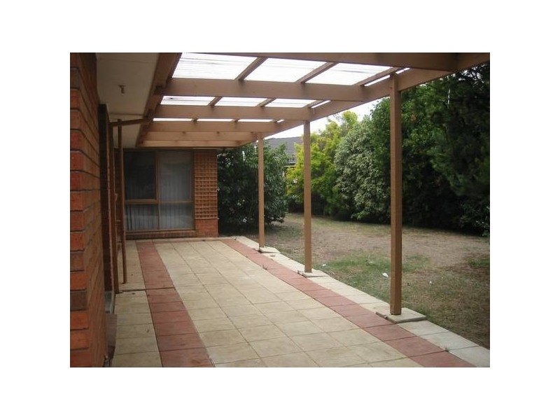 3 Tottington Rise, Berwick VIC 3806