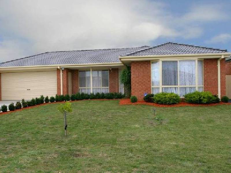 65 Bounty Way, Berwick VIC 3806