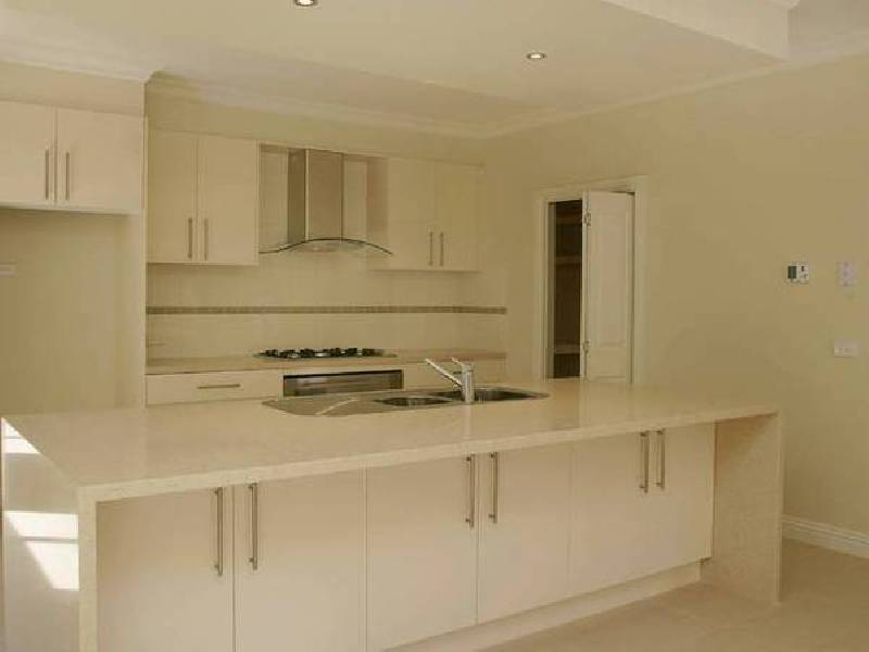 43 Lyall Road, Berwick VIC 3806