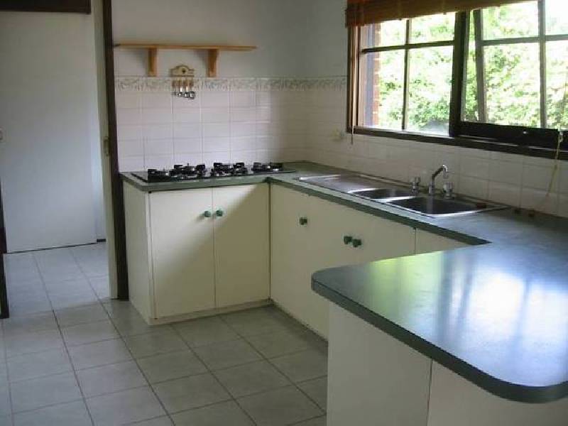 13 Howitt Court, Berwick VIC 3806