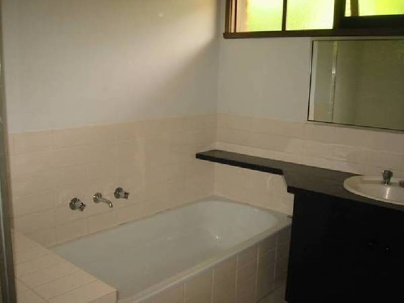 13 Howitt Court, Berwick VIC 3806