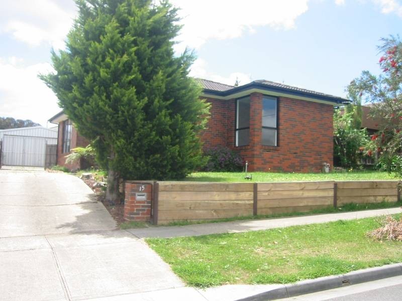 15 Meredith Crescent, Hampton Park VIC 3976