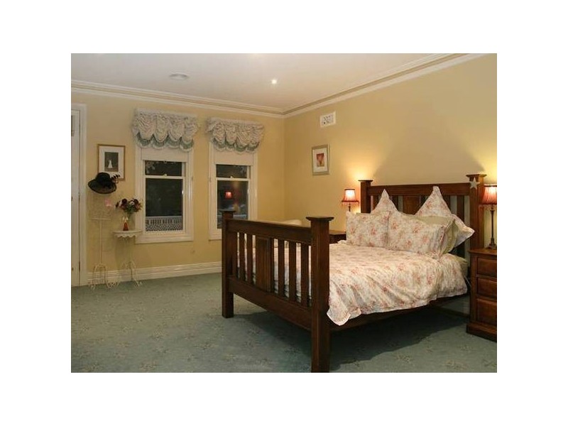 Brookfield Court, Berwick VIC 3806