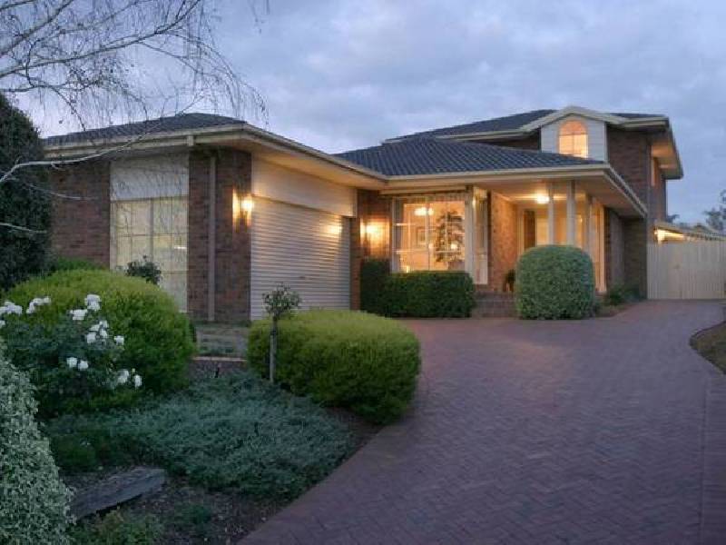 7 Jancol Court, Berwick VIC 3806