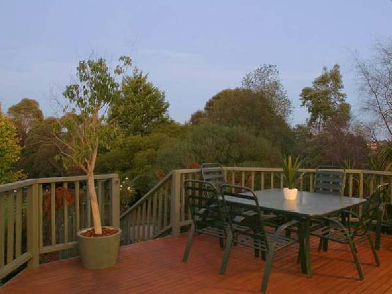 12 Halcyon Way, Narre Warren South VIC 3805