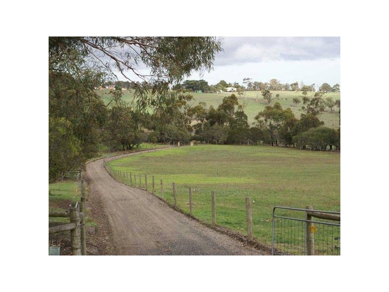 Bailey Road, Narre Warren North VIC 3804