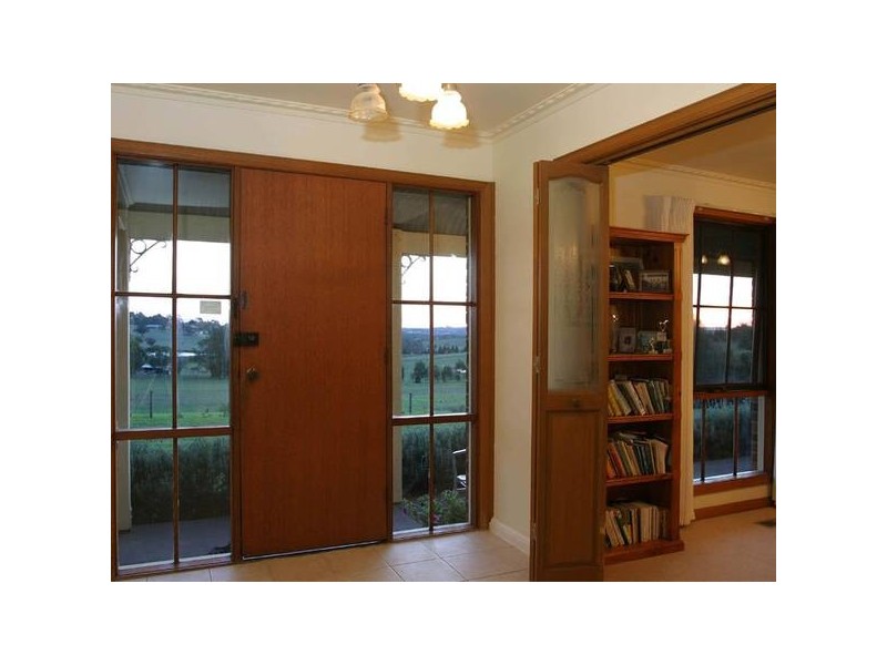 Bailey Road, Narre Warren North VIC 3804