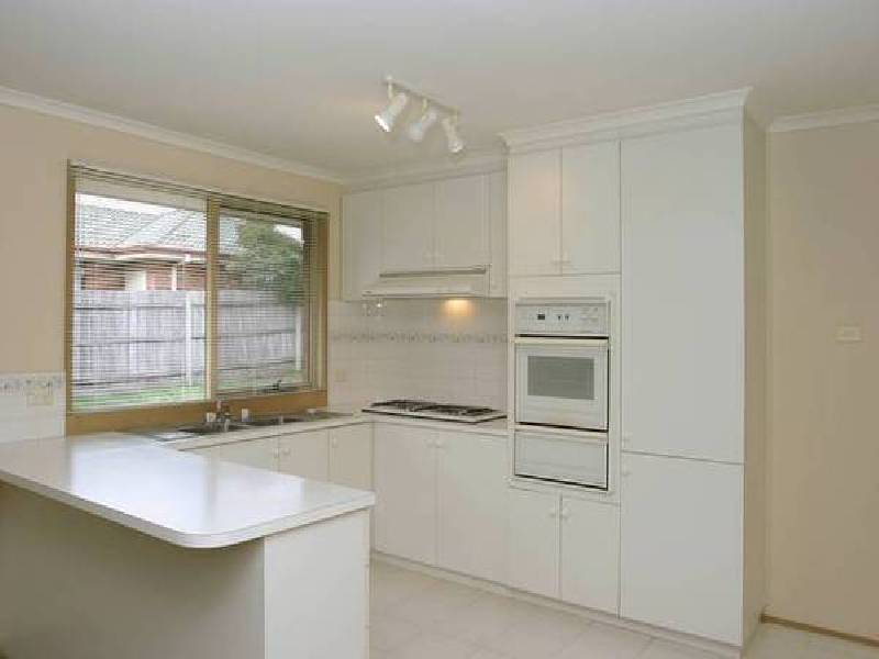 1 Marlesford Crescent, Berwick VIC 3806