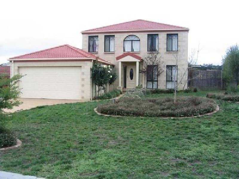 4 Logan Place, Berwick VIC 3806