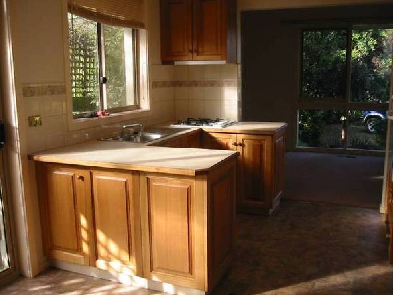 27 Tivendale Road, Officer VIC 3809