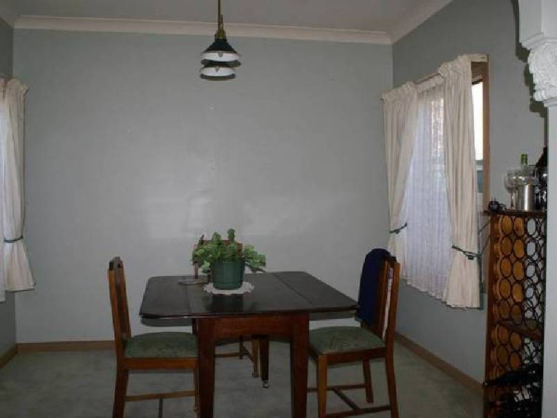 Adelaide Close, Berwick VIC 3806