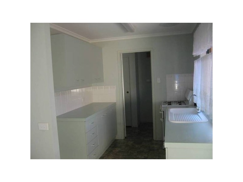 6 Cooney Close, Berwick VIC 3806