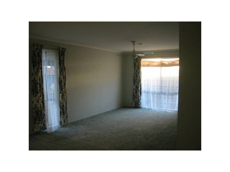 6 Cooney Close, Berwick VIC 3806