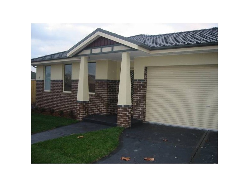 1/5 Railway Avenue, Beaconsfield VIC 3807