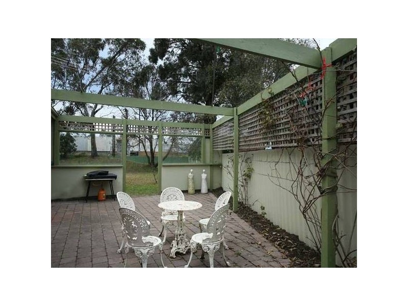 Ambleside Drive, Berwick VIC 3806