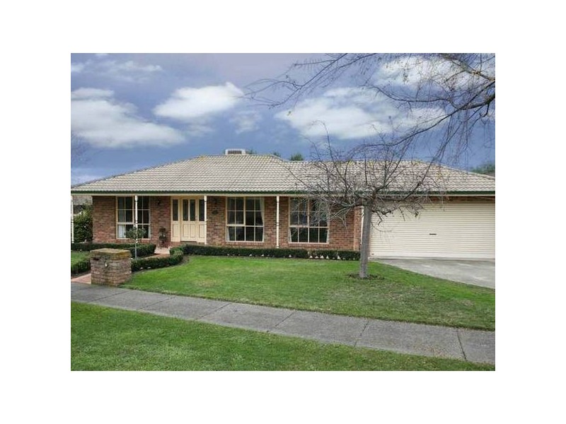 Maralee Court, Berwick VIC 3806