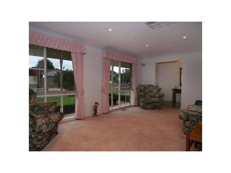 Maralee Court, Berwick VIC 3806