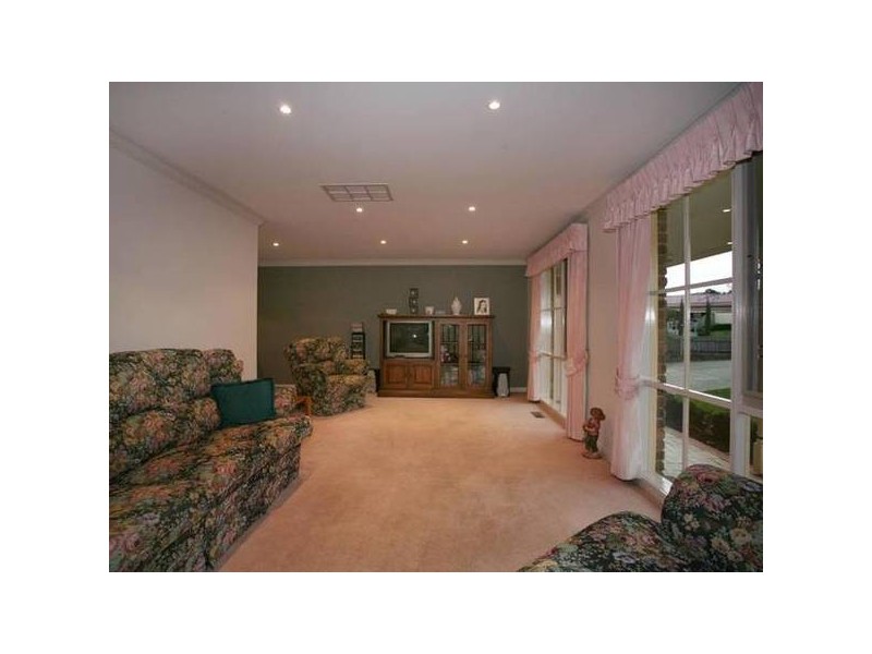 Maralee Court, Berwick VIC 3806