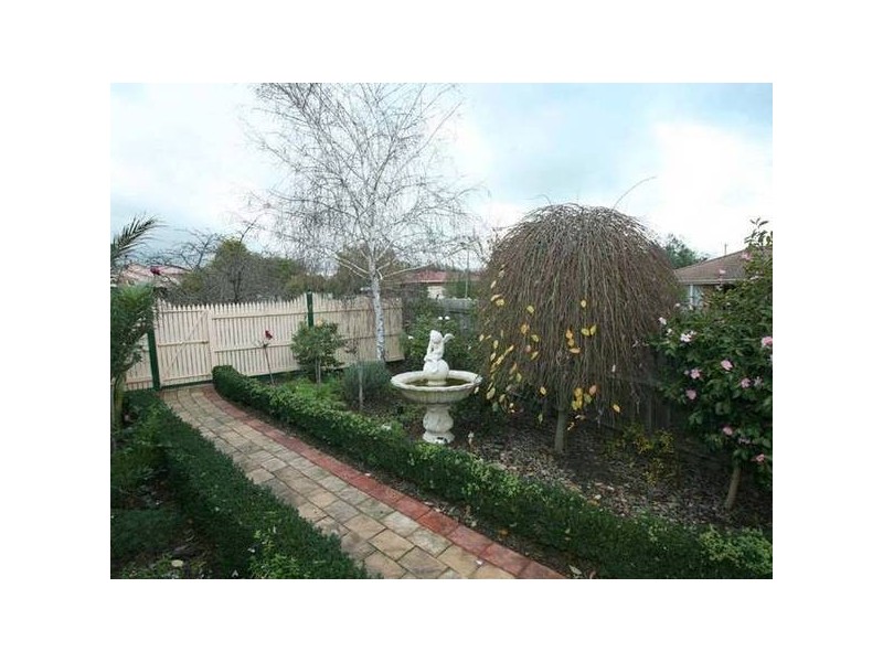 Maralee Court, Berwick VIC 3806