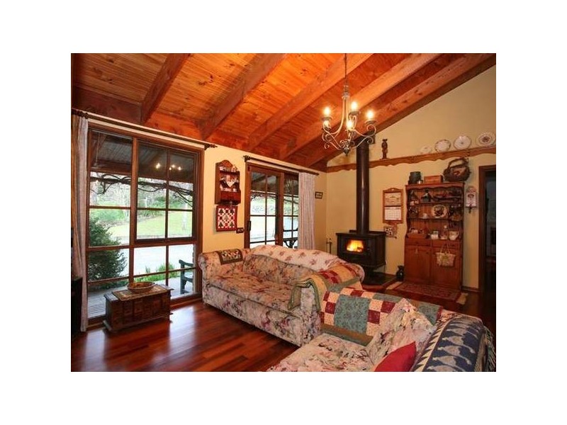 Knapton Avenue, Beaconsfield Upper VIC 3808