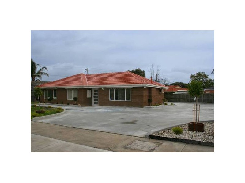 Springwood Avenue, Narre Warren VIC 3805