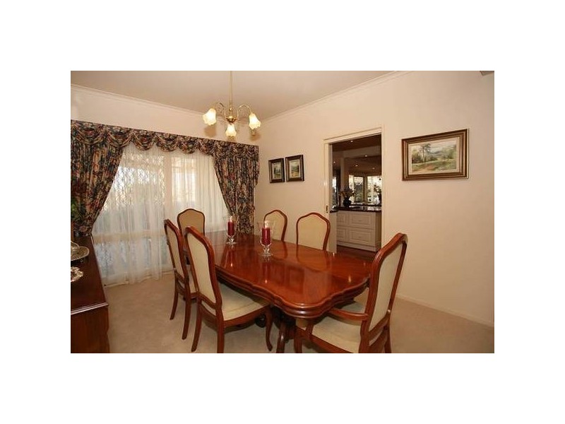 Caserta Drive, Berwick VIC 3806