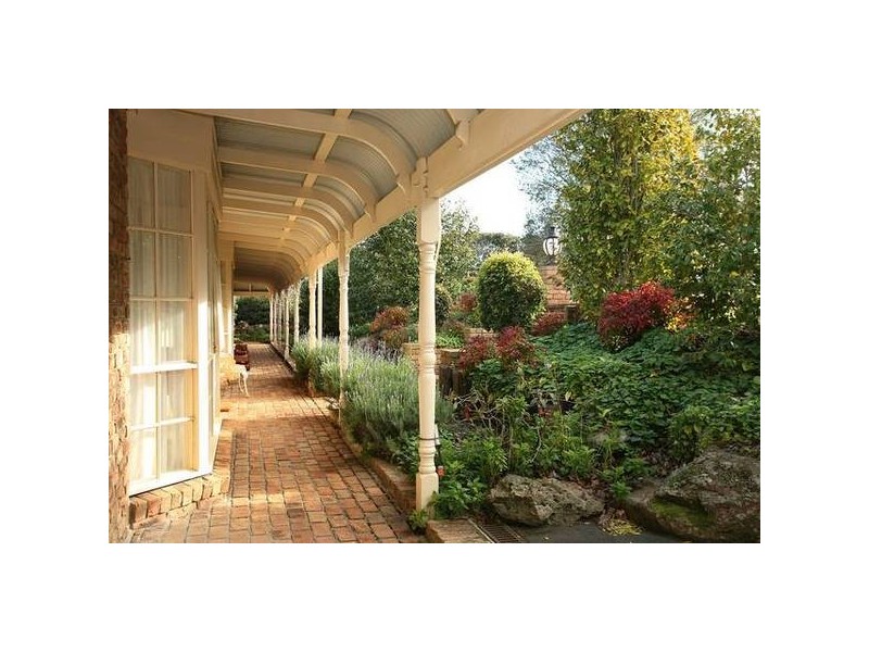 Caserta Drive, Berwick VIC 3806