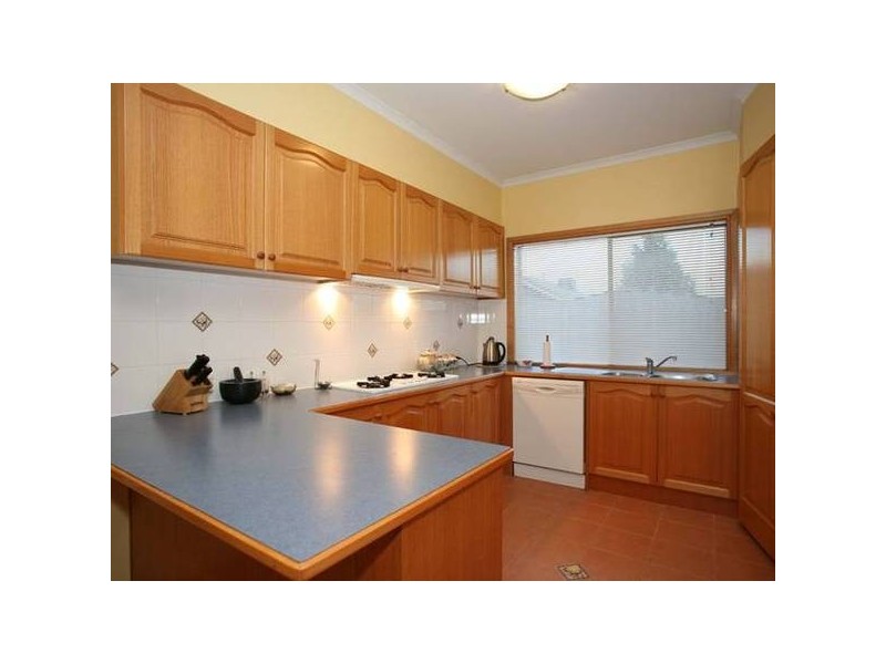 2 Carrum Close, Berwick VIC 3806