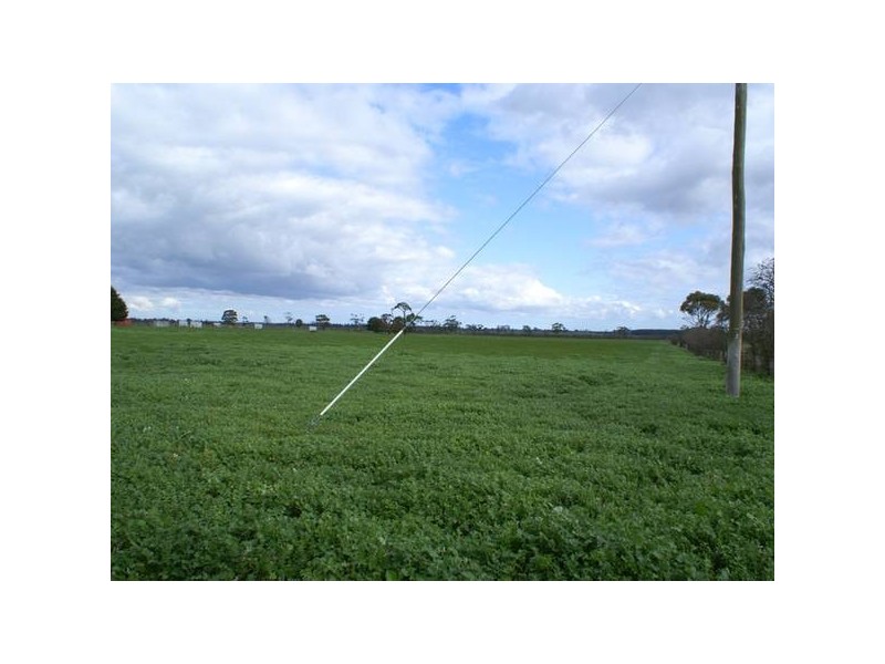 445 Pattersons Road, Clyde North VIC 3978