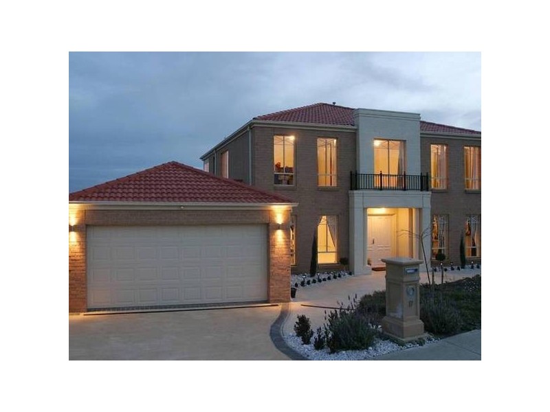 Sheldon Drive, Berwick VIC 3806