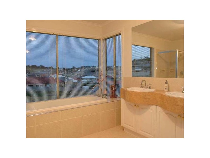 Sheldon Drive, Berwick VIC 3806