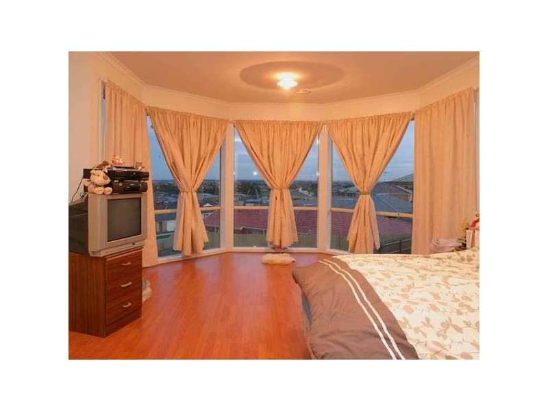 Sheldon Drive, Berwick VIC 3806