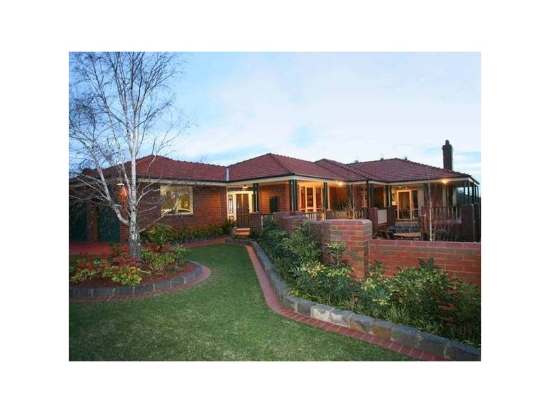 Christine Avenue, Berwick VIC 3806