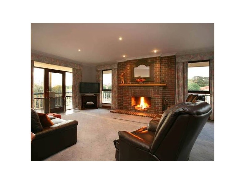 Christine Avenue, Berwick VIC 3806