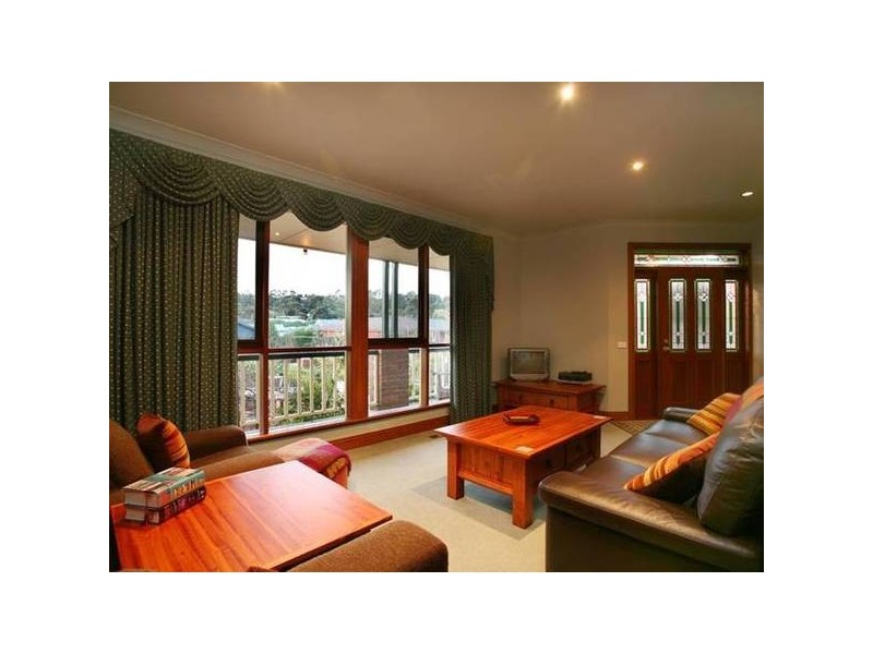 Christine Avenue, Berwick VIC 3806