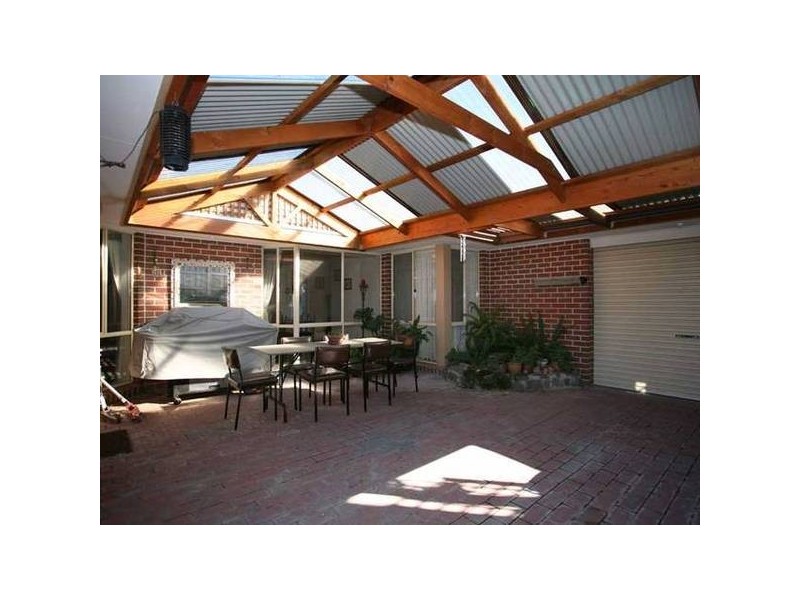2 Nestle Retreat, Berwick VIC 3806