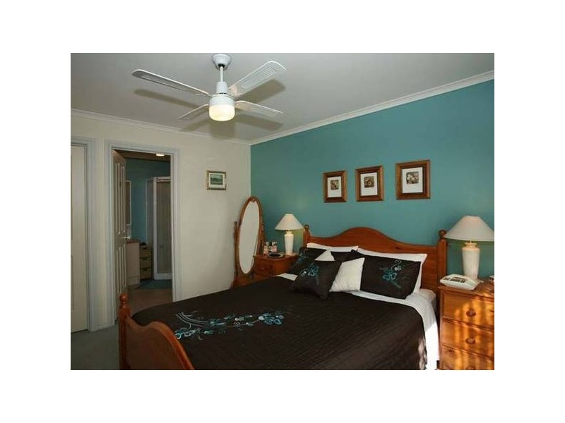 2 Nestle Retreat, Berwick VIC 3806