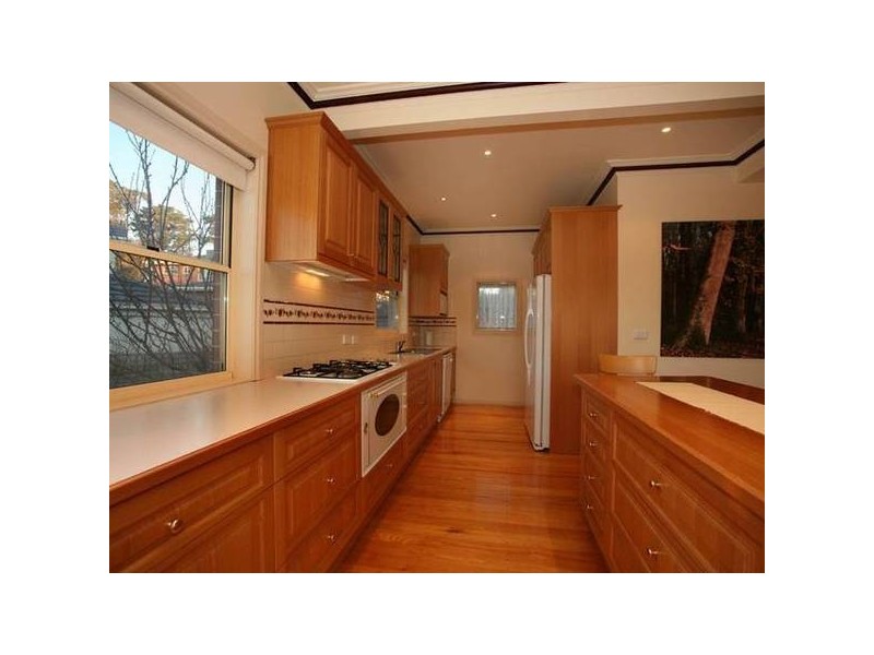 15 Valda Close, Berwick VIC 3806