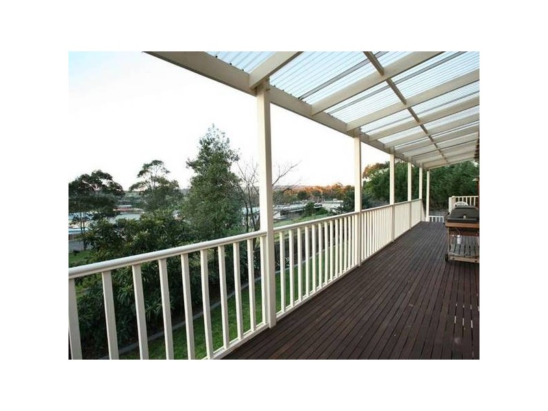 15 Valda Close, Berwick VIC 3806