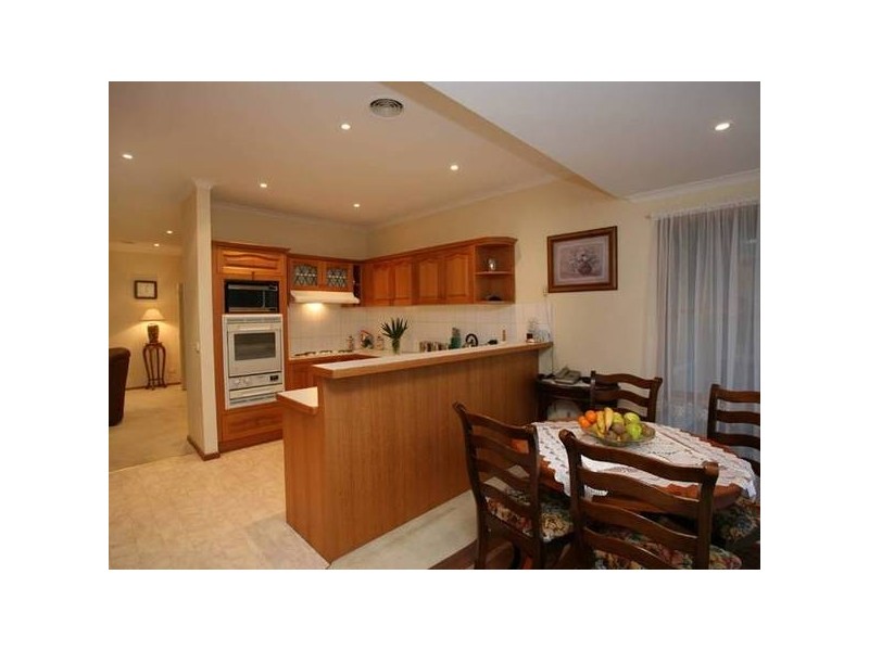 Mack, Narre Warren South VIC 3805