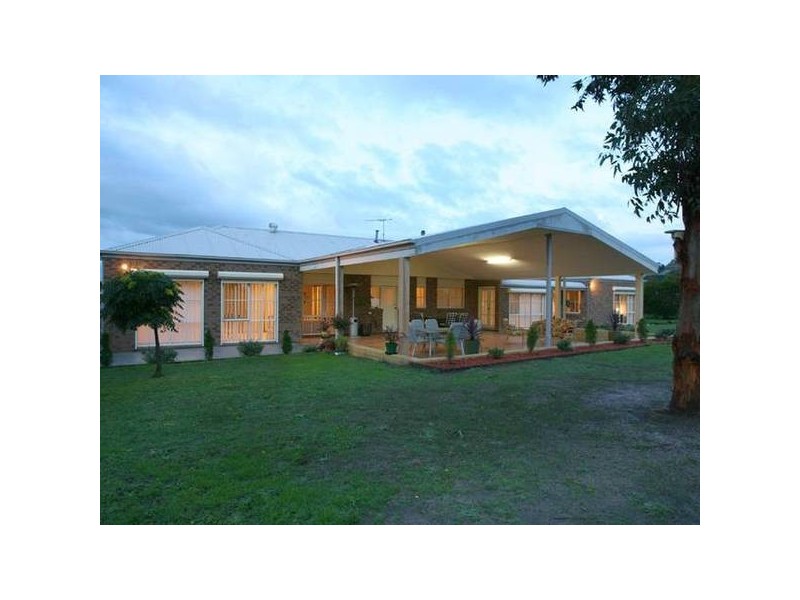 Mack, Narre Warren South VIC 3805