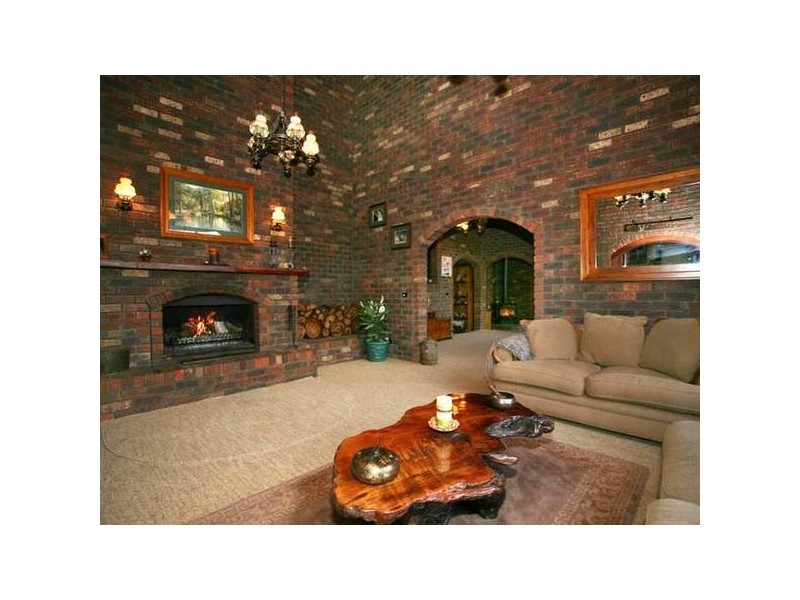 8 Brodrick Road, Macclesfield VIC 3782