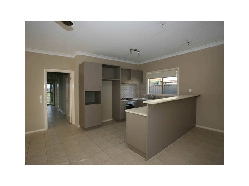 38 Flinders Chase, Pakenham VIC 3810