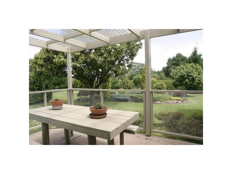 Narre Warren Cranbourne Road, Narre Warren VIC 3805