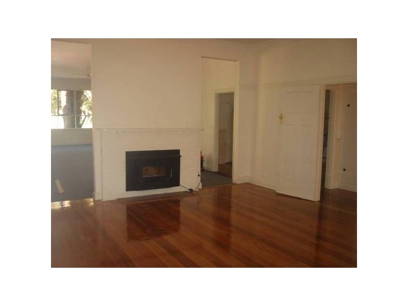 600 Mcdonalds Drain Road East, Pakenham South VIC 3810