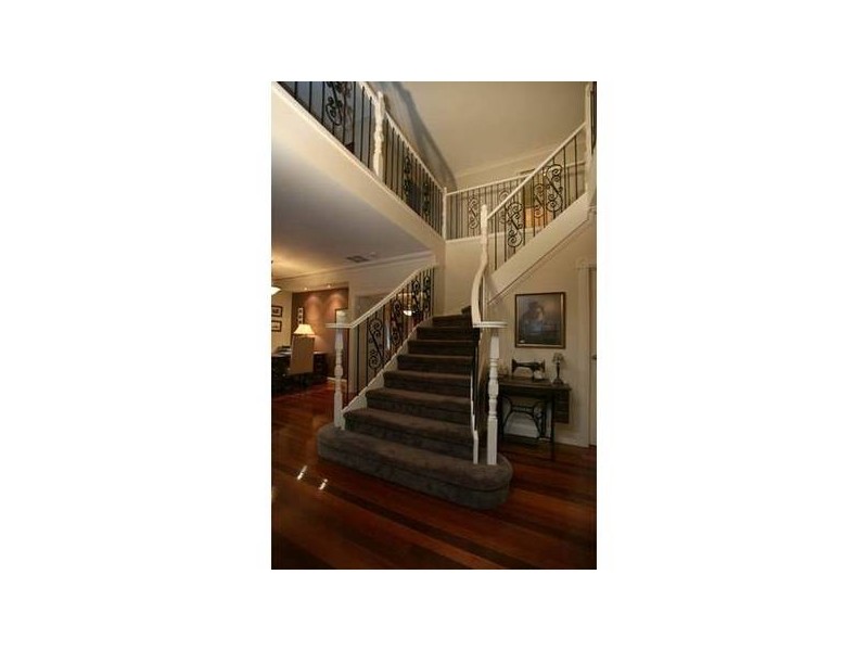 7 Valda Close, Berwick VIC 3806