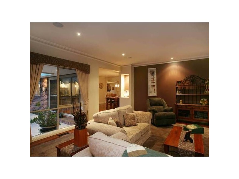 7 Valda Close, Berwick VIC 3806