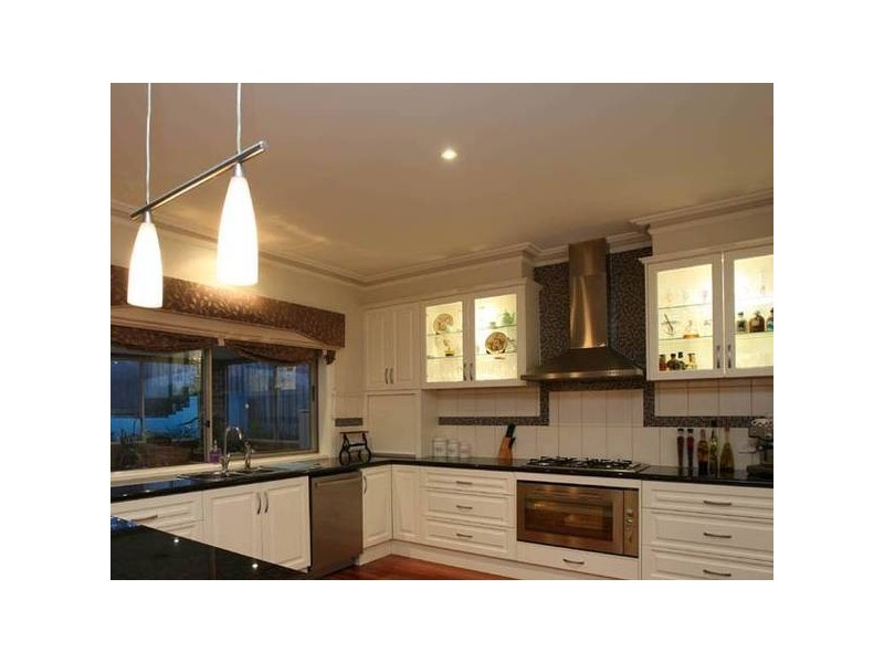 7 Valda Close, Berwick VIC 3806