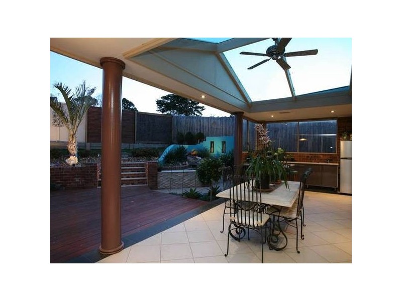 7 Valda Close, Berwick VIC 3806