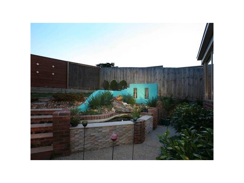 7 Valda Close, Berwick VIC 3806